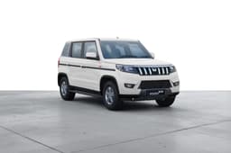 Mahindra Bolero Neo Color Pearl White